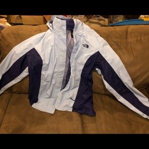 Windbreaker rainjacket with hood